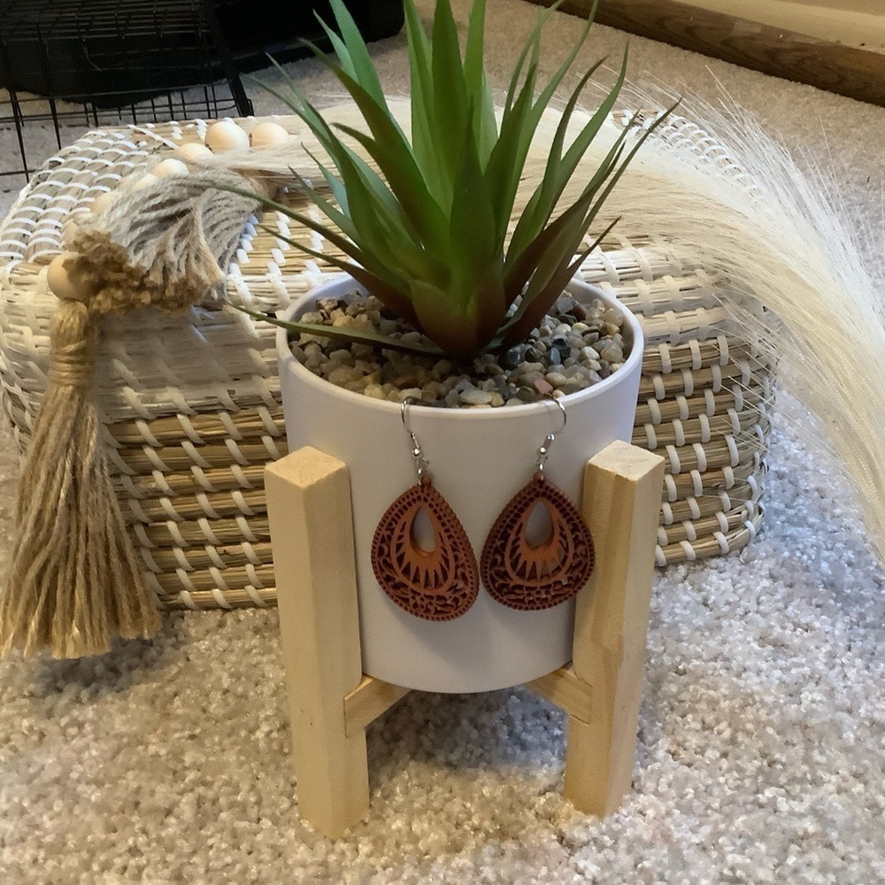 🏝️NEW🏝️Dangle Earrings / Retro Wood Hollow Earrings